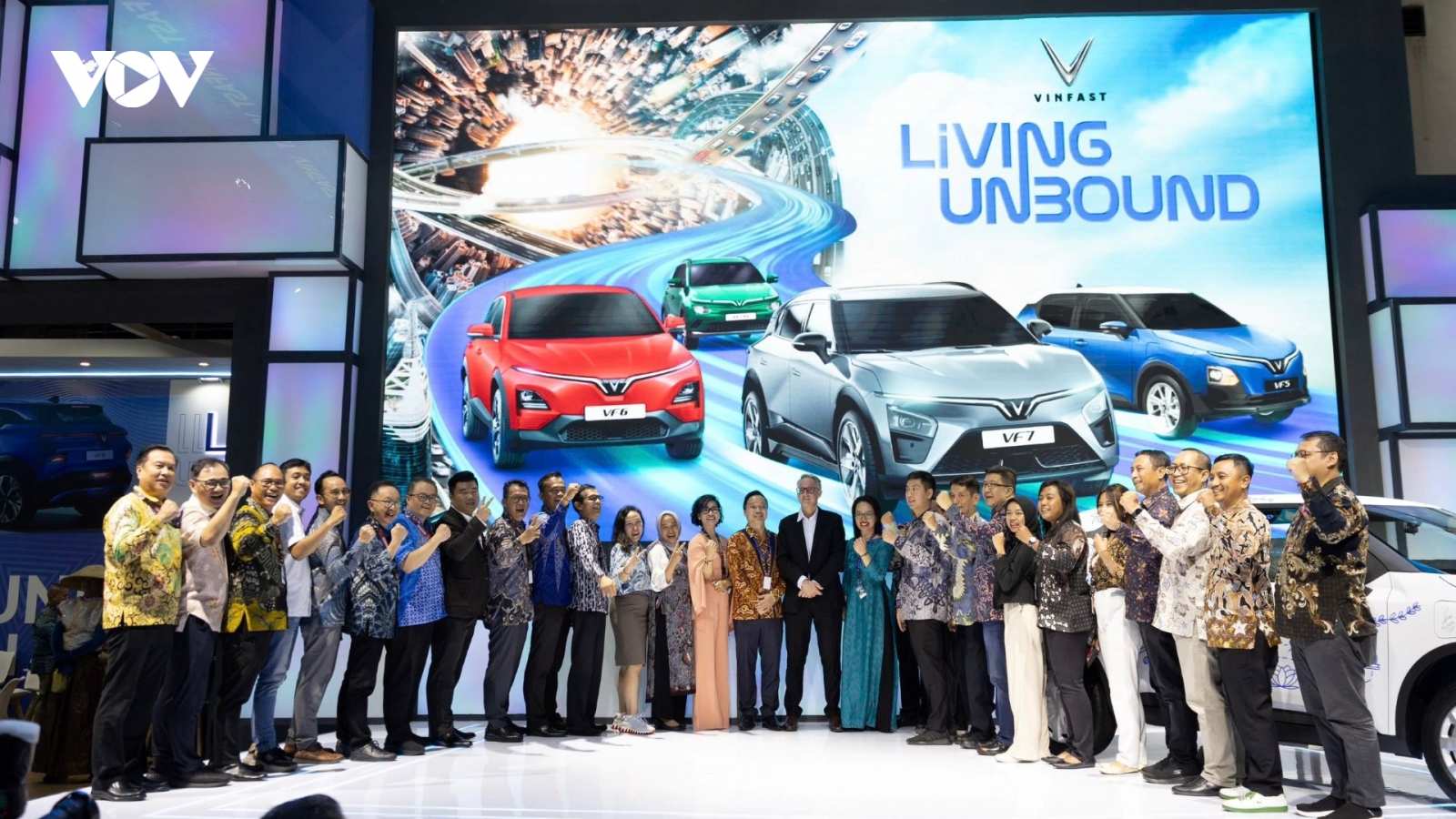 VinFast ký kết ý định thư hợp tác với 5 đại lý đầu tiên tại Indonesia