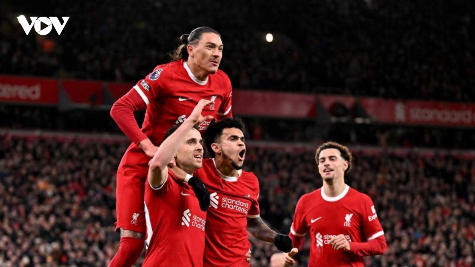 Bảng xếp hạng Ngoại hạng Anh mới nhất: Liverpool vững ngôi đầu, top 4 xáo trộn