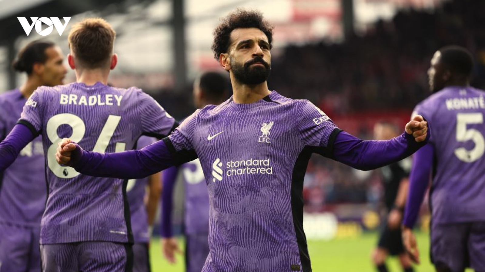 Kết quả Ngoại hạng Anh: Nunez và Salah tỏa sáng, Liverpool thắng đậm Brentford