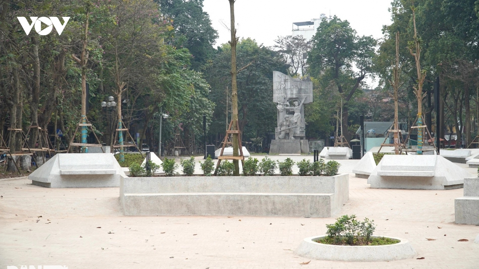 Vườn hoa Hàng Đậu "biến mất" sau khi cải tạo