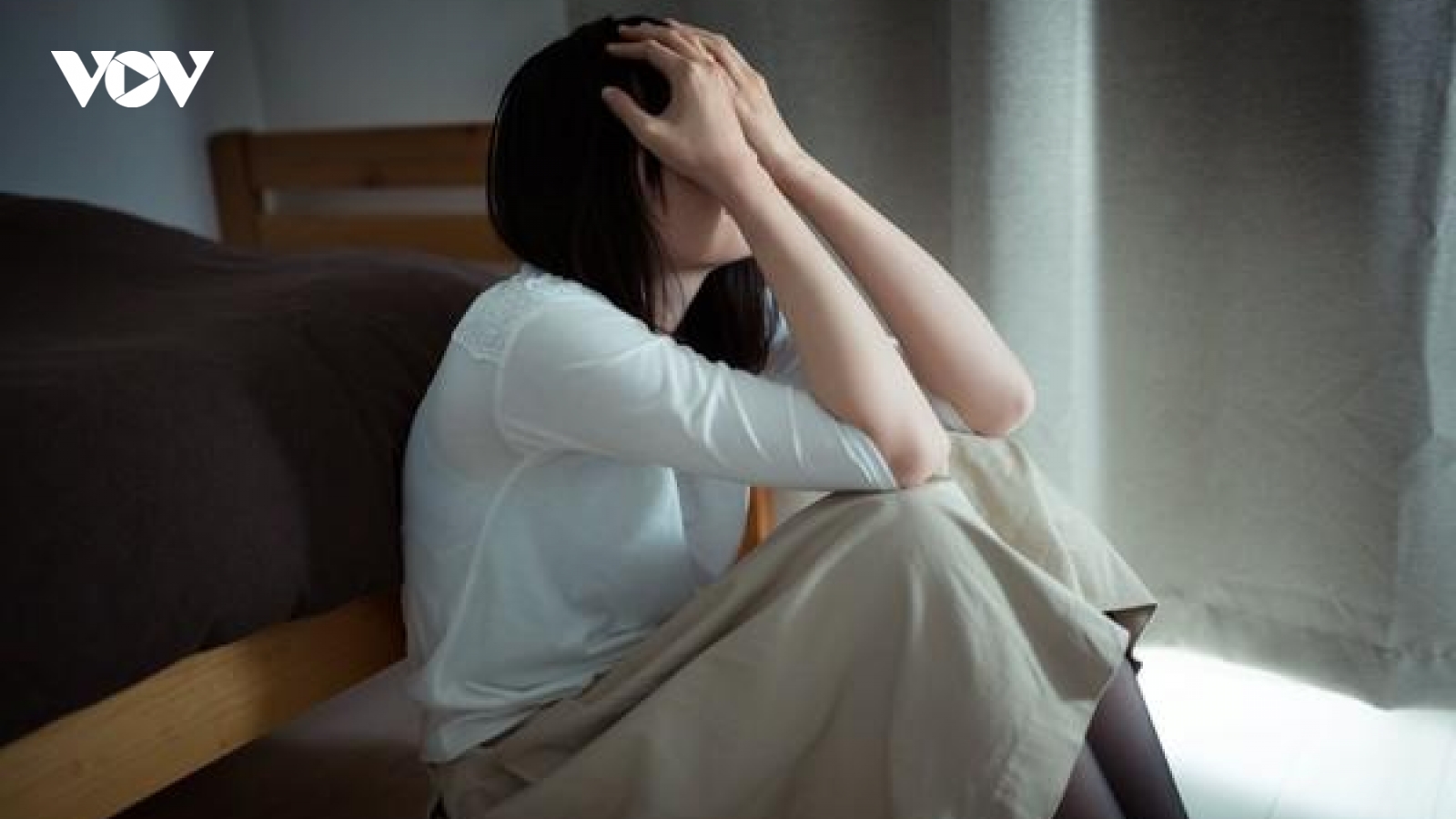 Bất lực với cô em họ sống quá dễ dãi