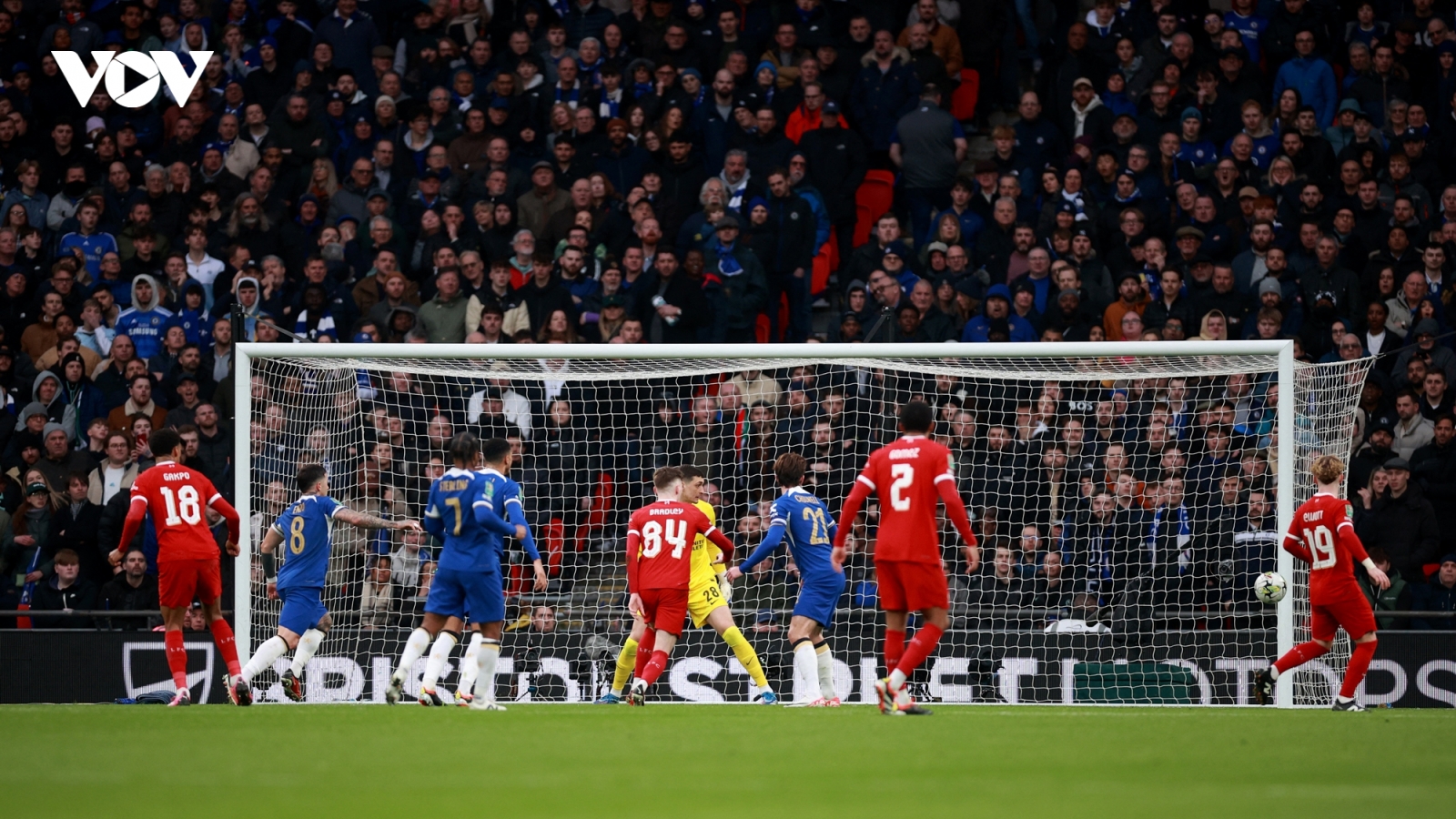 Cột dọc khiến sao Liverpool lỗi hẹn ngôi "Vua phá lưới" Cúp Liên đoàn Anh