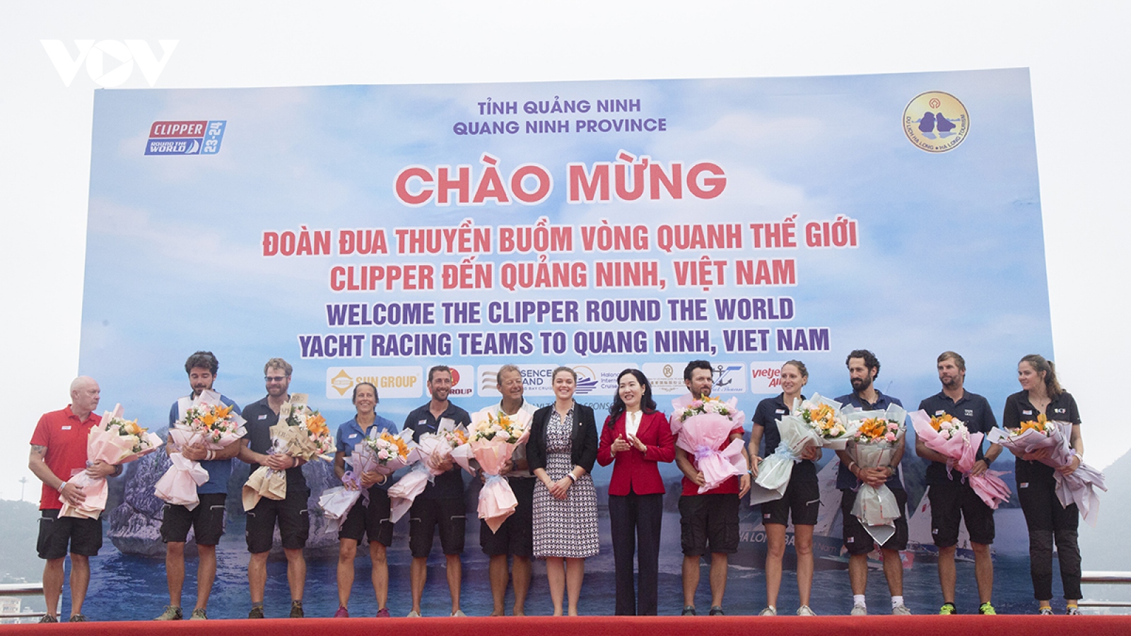 Quảng Ninh chào mừng đoàn đua thuyền buồm vòng quanh thế giới Clipper