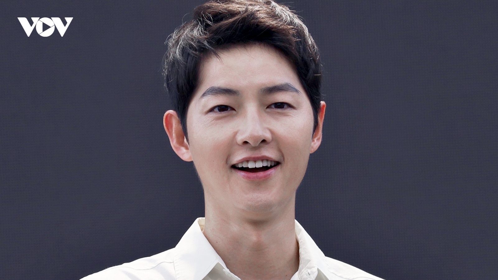 Song Joong Ki tiết lộ bí quyết tập luyện, ăn uống để trẻ đẹp "vượt thời gian"