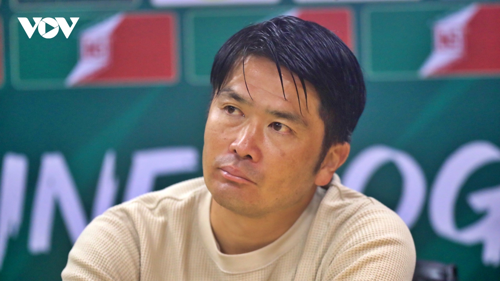 HLV Hà Nội FC đưa ra so sánh bất ngờ giữa V-League và J-League