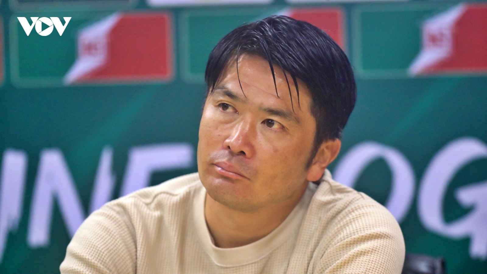 HLV Hà Nội FC đưa ra so sánh bất ngờ giữa V-League và J-League