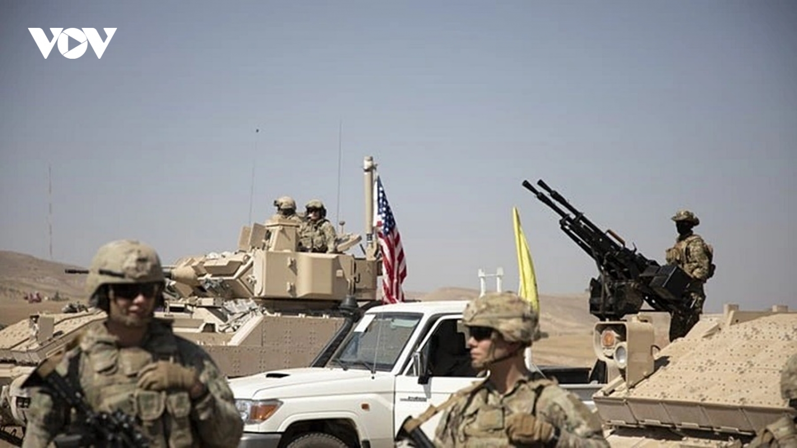 Căn cứ quân sự Mỹ ở Syria bị giội tên lửa