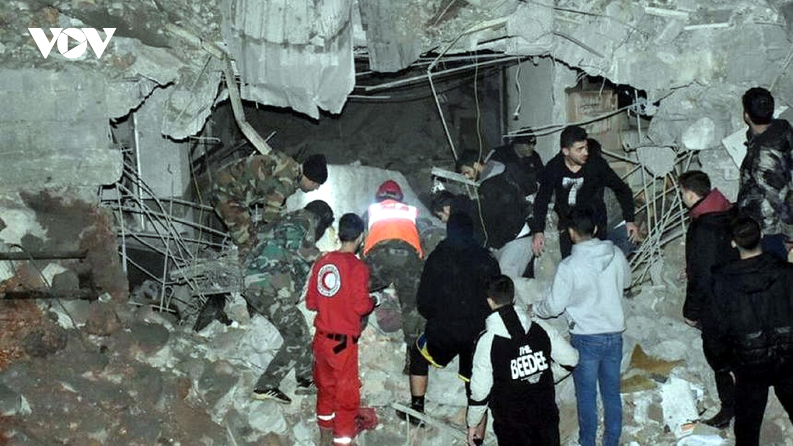 Israel mở nhiều cuộc không kích dữ dội vào Syria