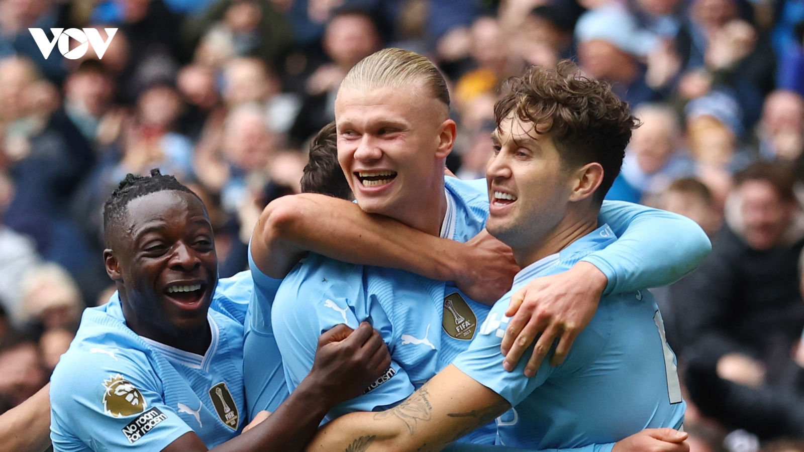 Haaland ghi cú đúp trước Everton, Man City tạm chiếm ngôi đầu Ngoại hạng Anh