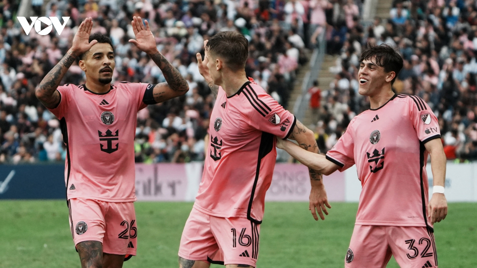 Messi và đồng đội chấm dứt chuỗi 12 trận không biết mùi chiến thắng