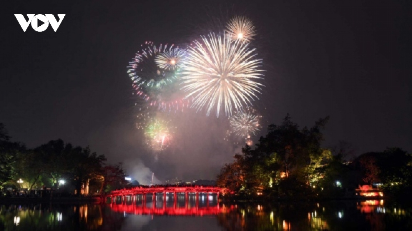 Fireworks soar across Vietnam ringing in lunar New Year of the Dragon