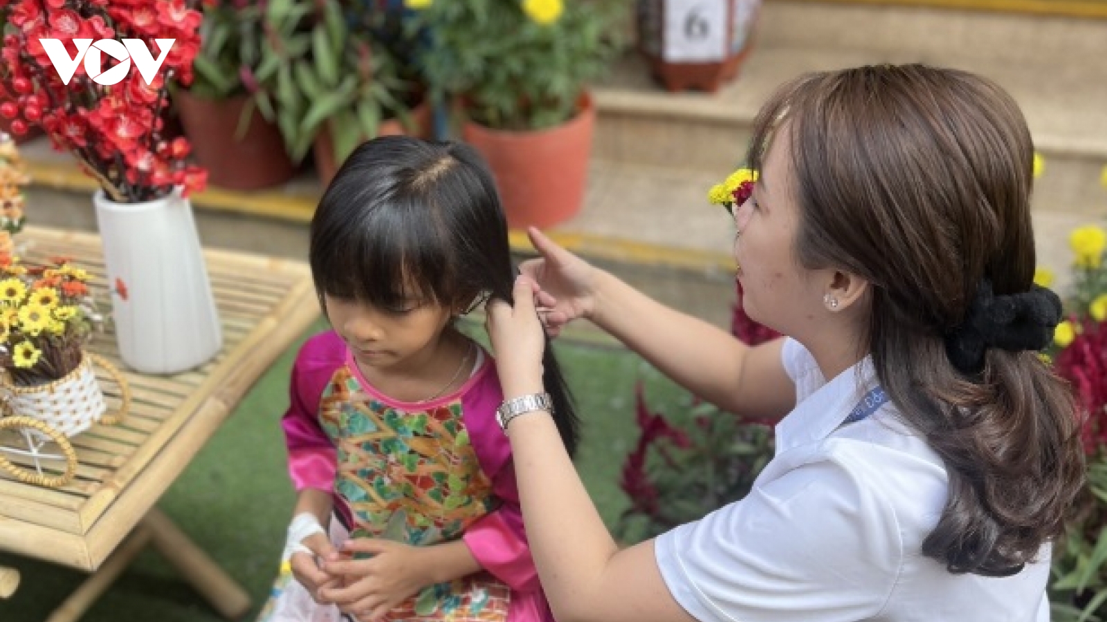 Ho Chi Minh City hospitals bring Tet to poor patients