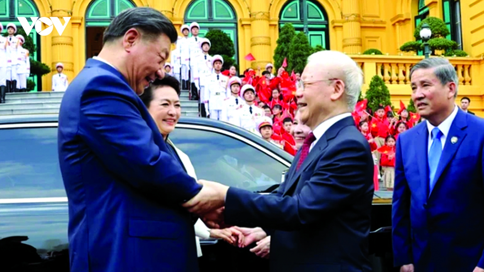 Ngoại giao cây tre: "Điểm sáng ấn tượng" 2023 và vững vàng đón gió đổi chiều 2024