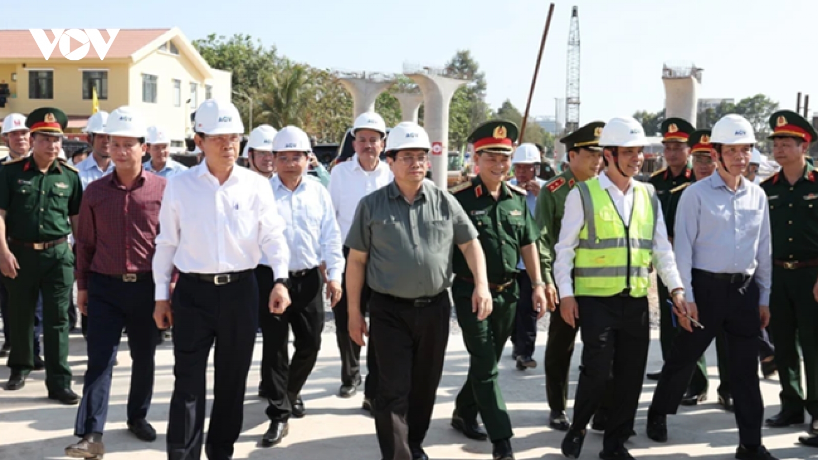 "Bàn làm không bàn lùi" và thông điệp từ những chuyến đi xuyên tết của Thủ tướng
