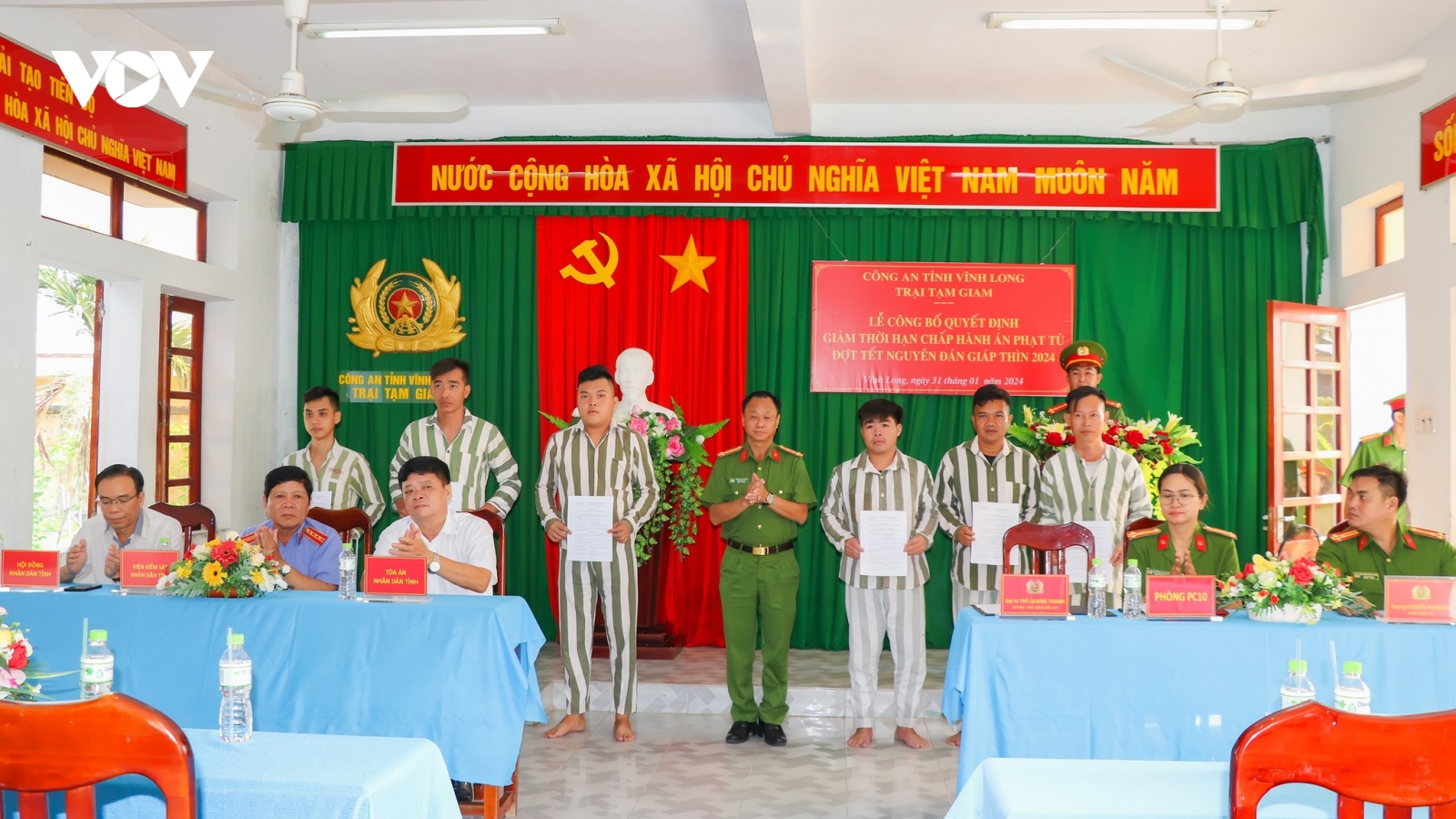 Hơn 20 phạm nhân ở Vĩnh Long được giảm án phạt tù dịp Tết Giáp Thìn