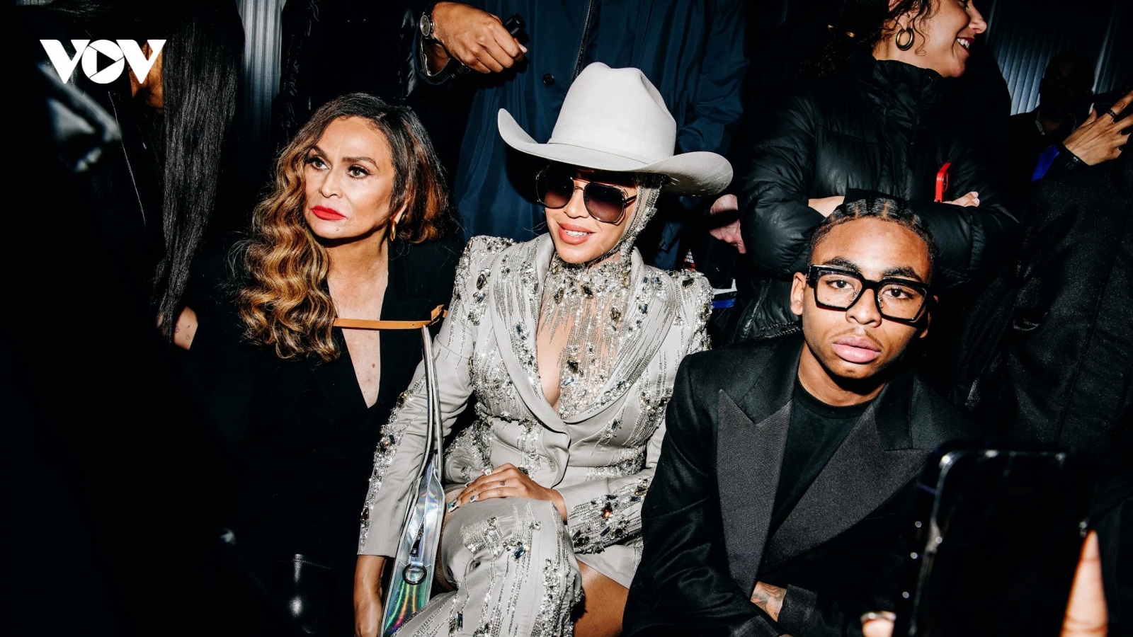 Beyoncé tiết lộ tên album mới