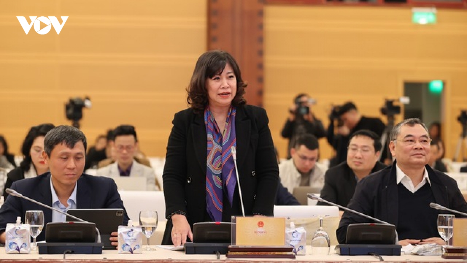 Bộ Nội vụ chuẩn bị hơn 10 thông tư thực hiện chế độ tiền lương từ 1/7/2024