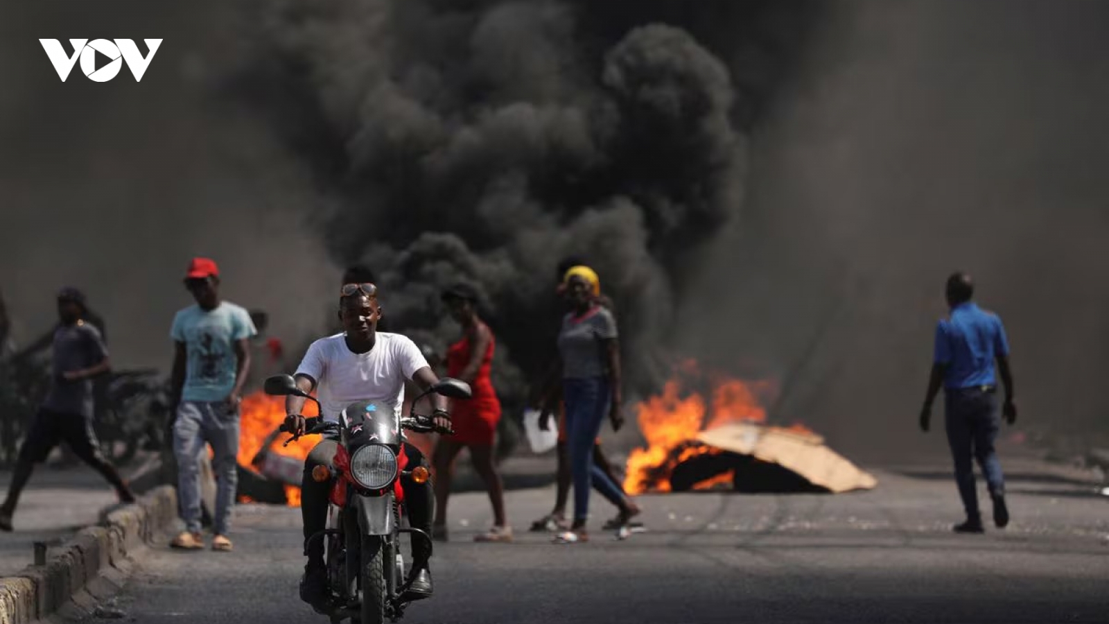 Nhà tù lớn nhất Haiti bị tấn công, cảnh sát kêu gọi giúp đỡ