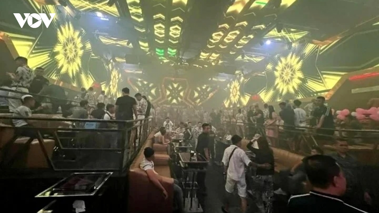 TP.HCM: Đột kích bar New Club, phát hiện hơn 20 người dương tính ma túy