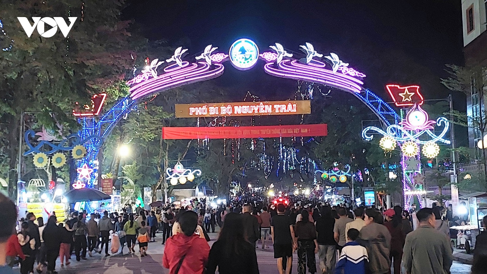 Tưng bừng Lễ hội Văn hóa, du lịch và ẩm thực quốc tế tại Hà Giang