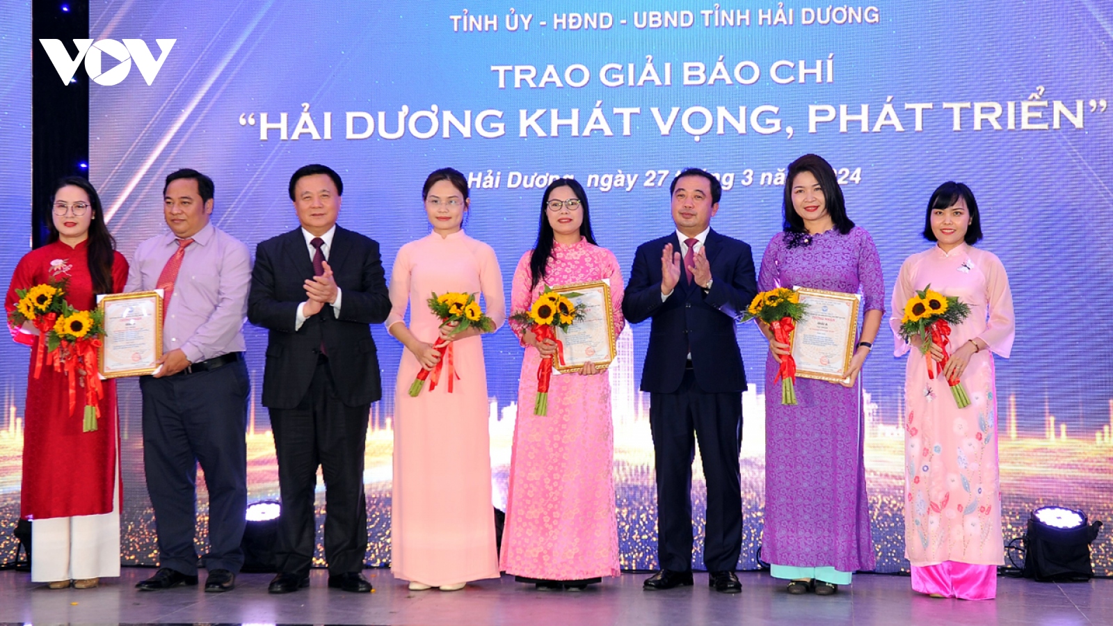 Ông Nguyễn Xuân Thắng dự Lễ trao Giải báo chí tỉnh Hải Dương
