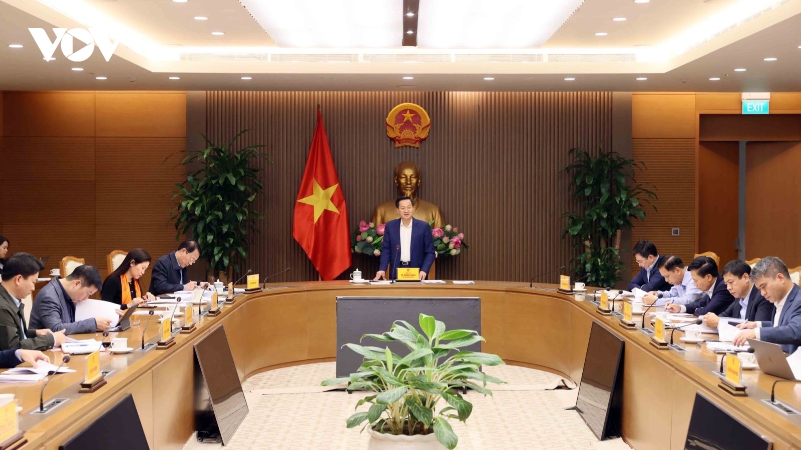 Phó Thủ tướng Lê Minh Khái chủ trì cuộc họp về quản lý thị trường vàng
