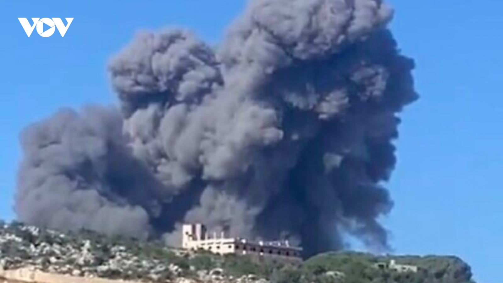 Chiến sự Trung Đông: Quân đội Israel tiếp tục không kích vào Lebanon