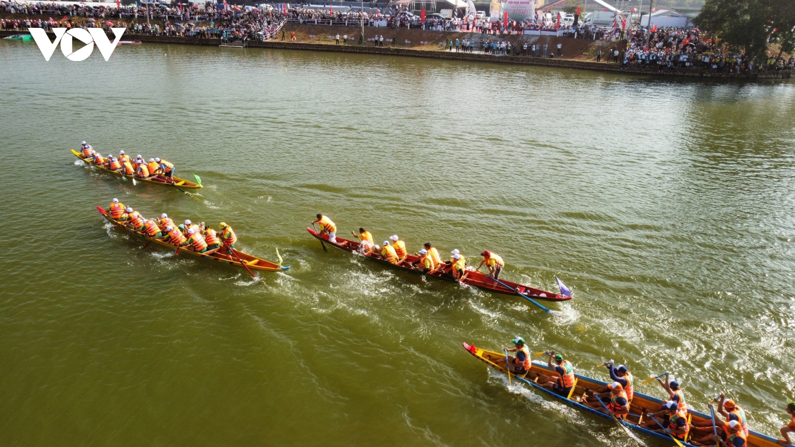 Hấp dẫn giải đua thuyền truyền thống tại Gia Nghĩa