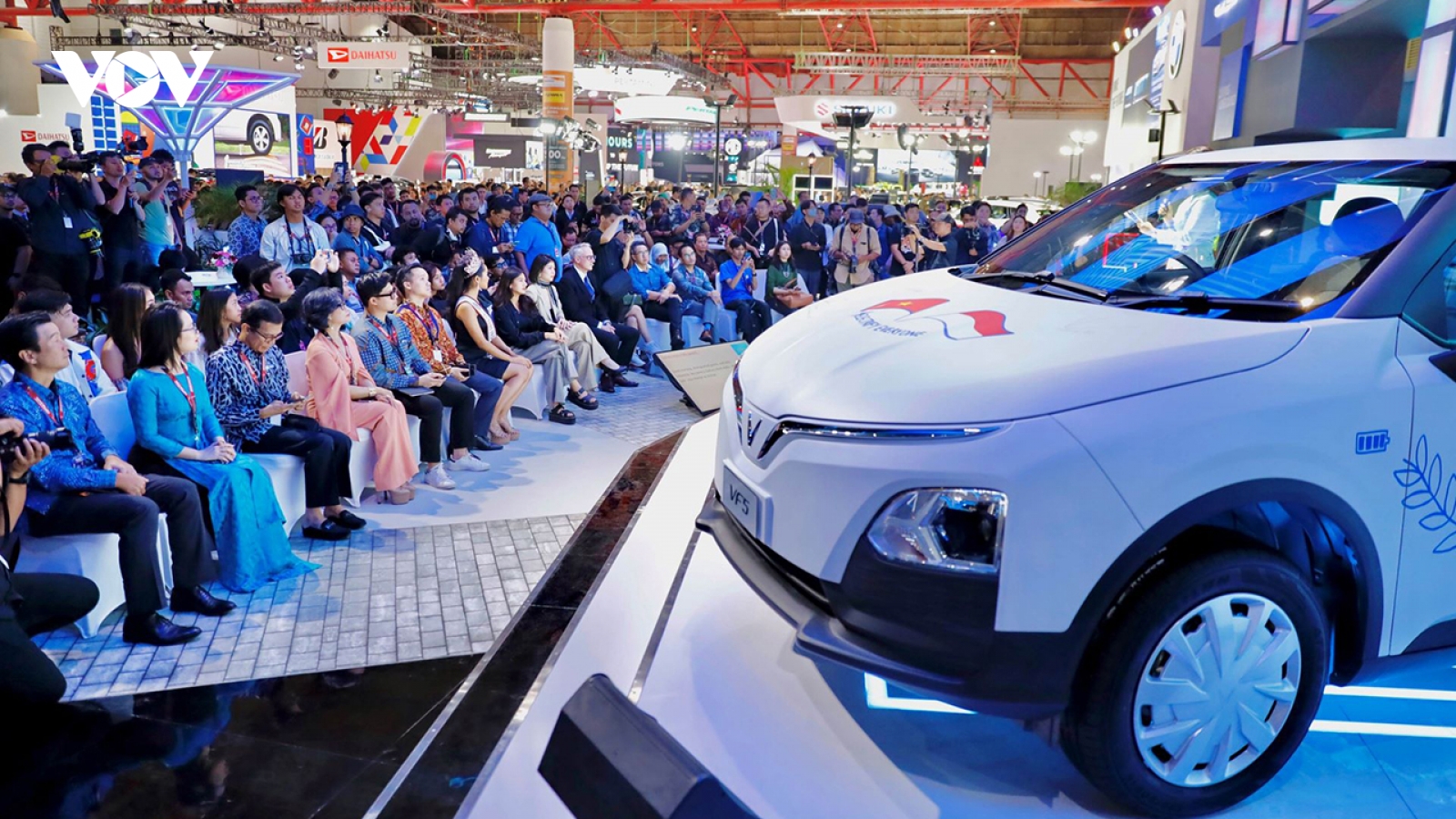 VinFast chính thức mở bán SUV điện VF e34 tại Indonesia