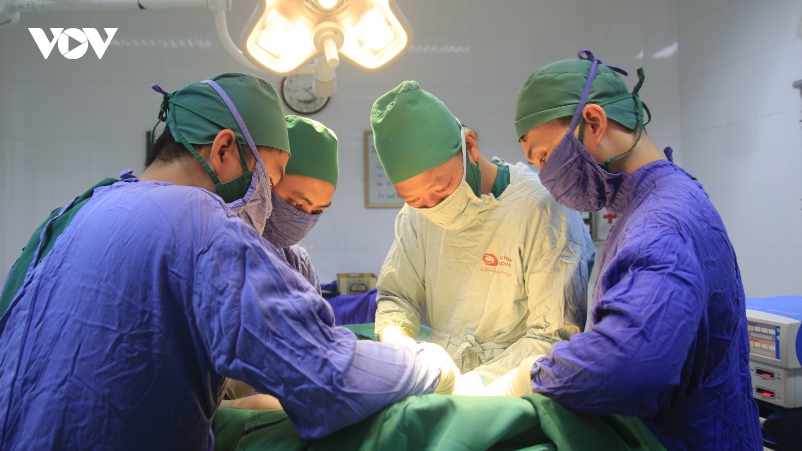Quảng Ninh bước đầu “hút” bác sỹ nhờ ưu đãi đặc thù