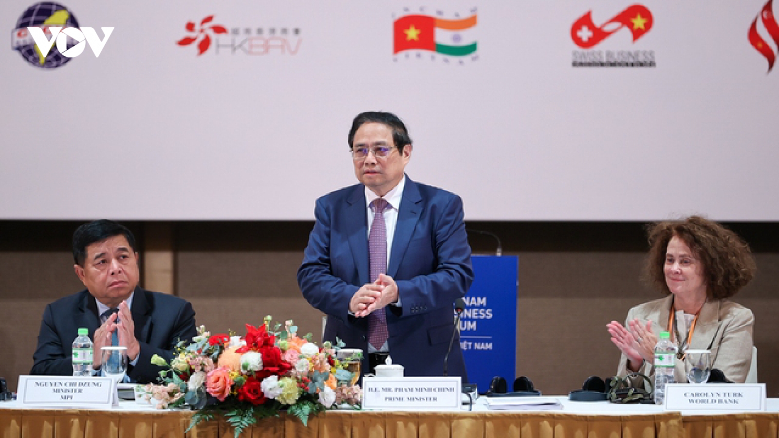 Thủ tướng nêu "3 tiên phong”, “3 đẩy mạnh” với doanh nghiệp FDI và đối tác