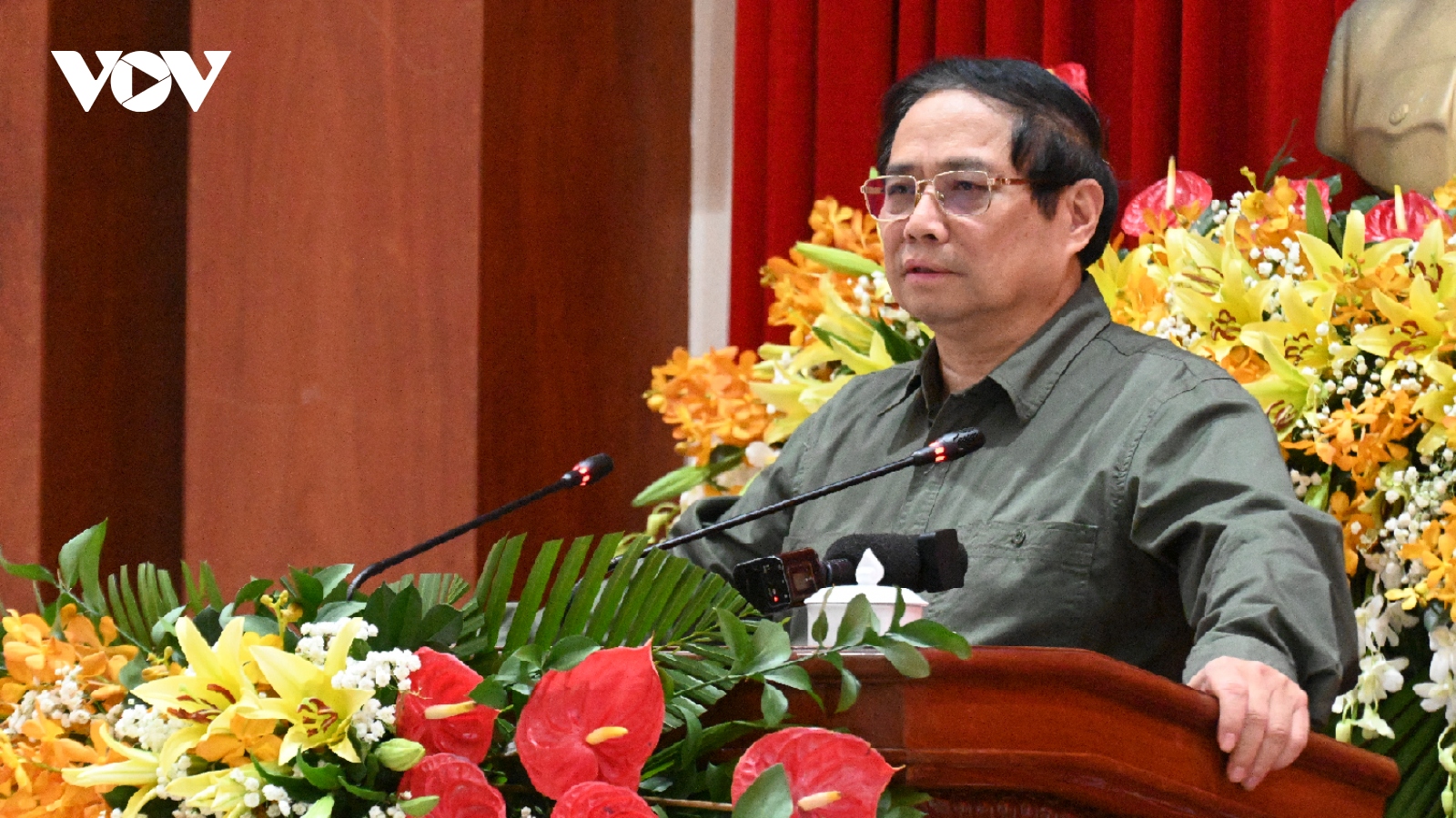 Thủ tướng Phạm Minh Chính làm việc với Ban Thường vụ Tỉnh ủy Tiền Giang