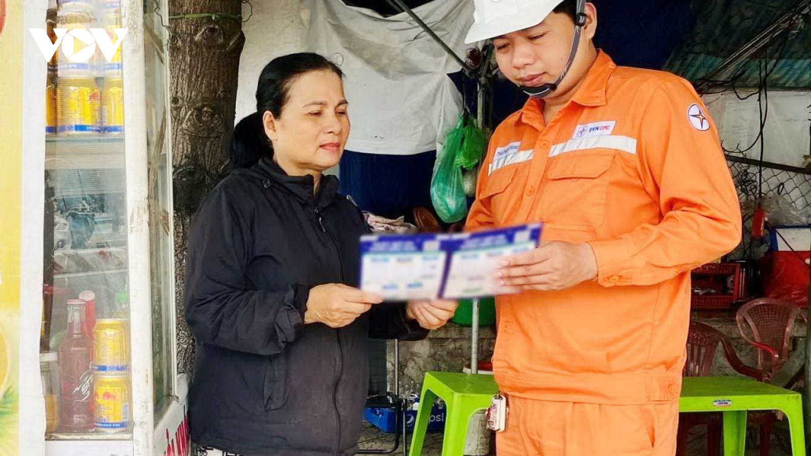 Đà Nẵng thưởng tiền 200 hộ gia đình có tỷ lệ sử dụng tiết kiệm điện cao nhất