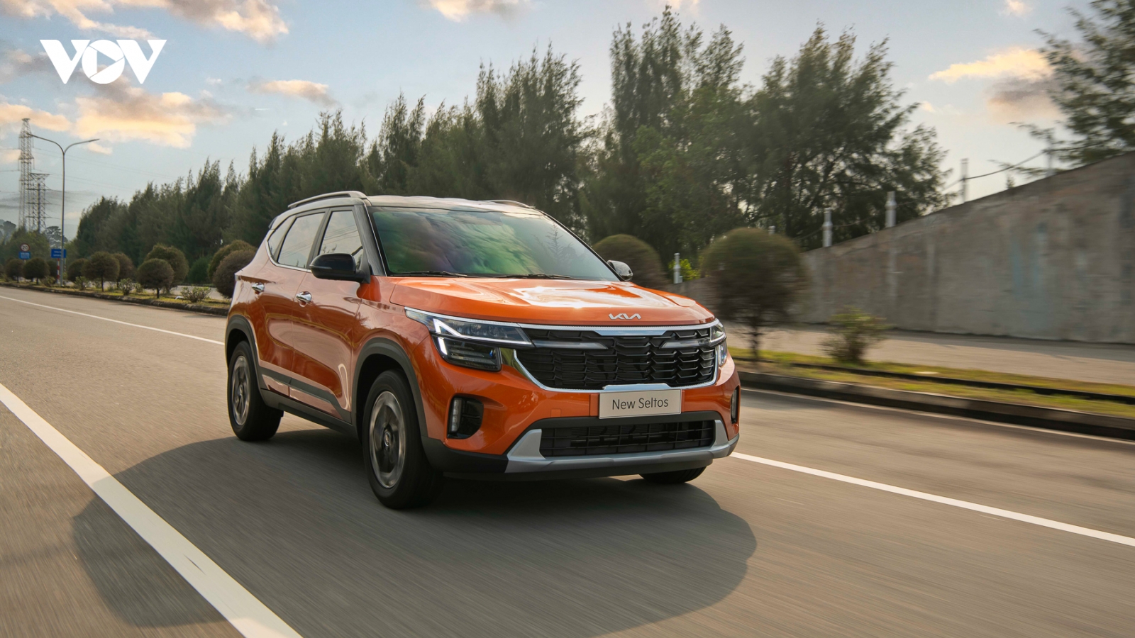 Cận cạnh Kia Seltos 2024 vừa ra mắt tại Việt Nam