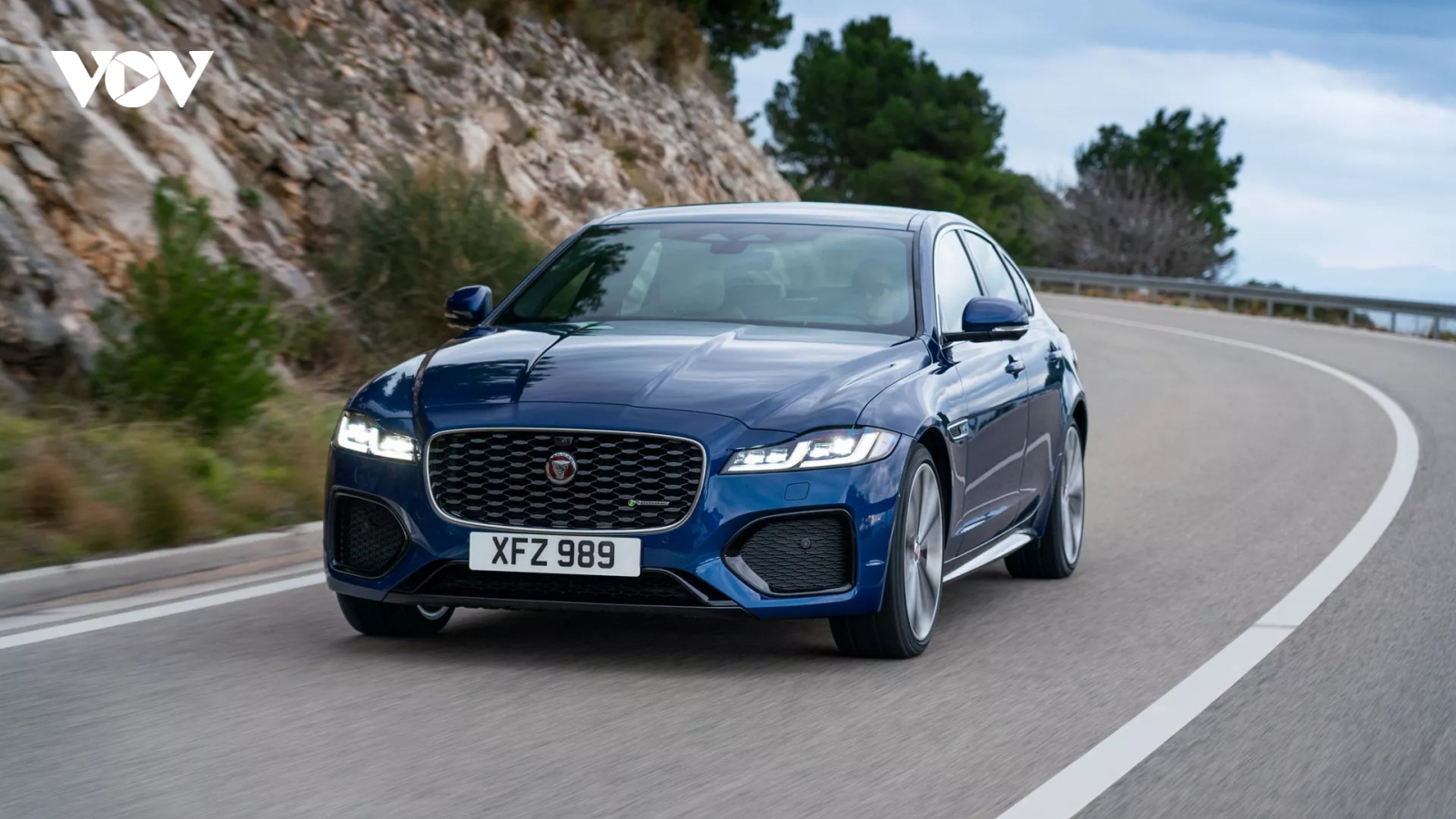 Jaguar sẽ khai tử tất cả xe chạy xăng vào tháng 6 để chuyển đổi sang sản xuất xe điện