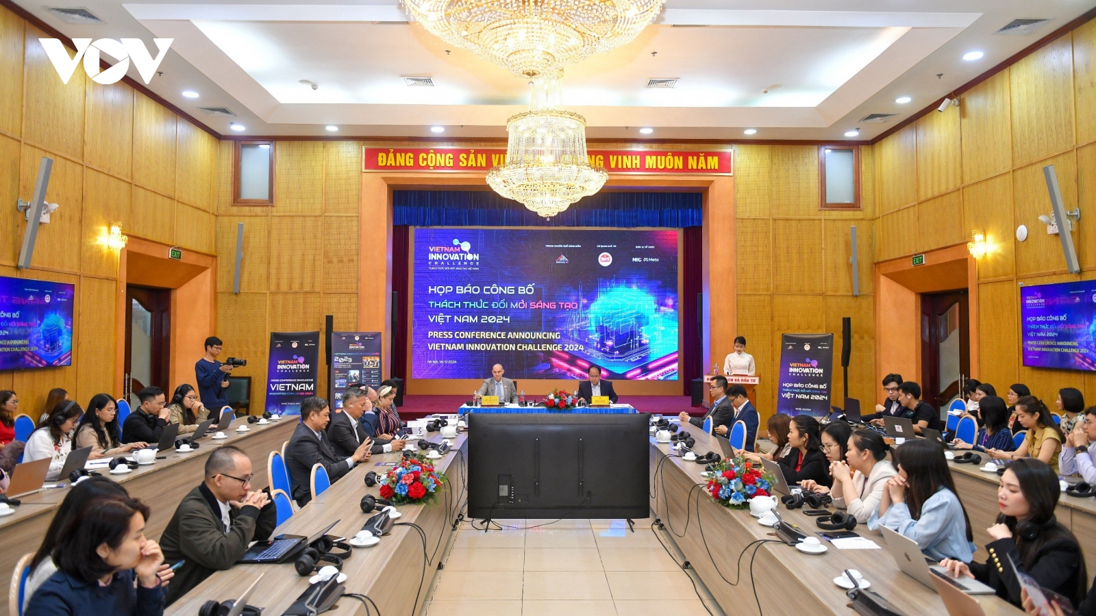 Tìm kiếm giải pháp thúc đẩy ngành công nghiệp bán dẫn của Việt Nam