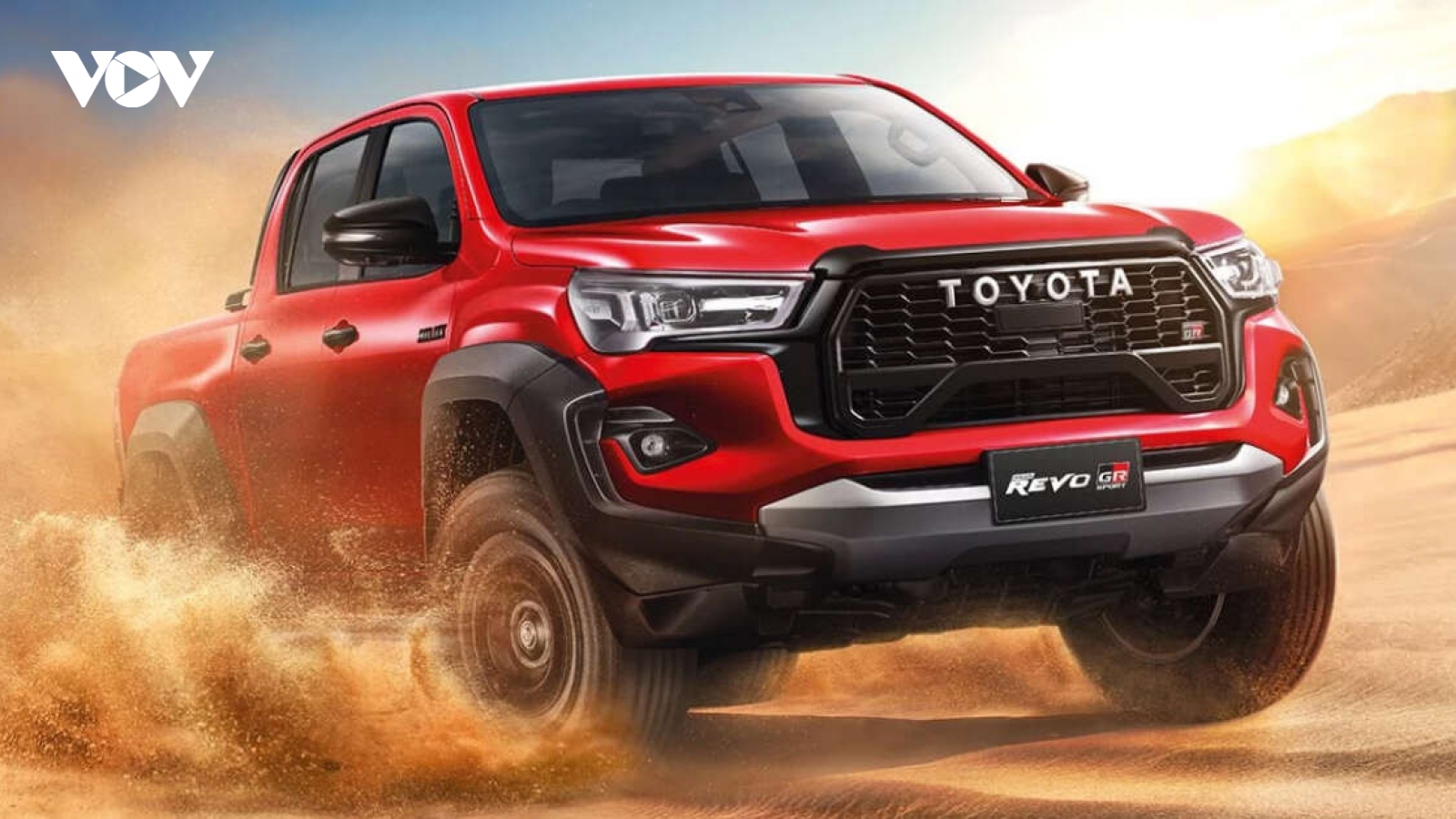 Toyota Hilux Revo GR Sport Wide Tread 2024 ra mắt, giá hơn 1 tỷ đồng