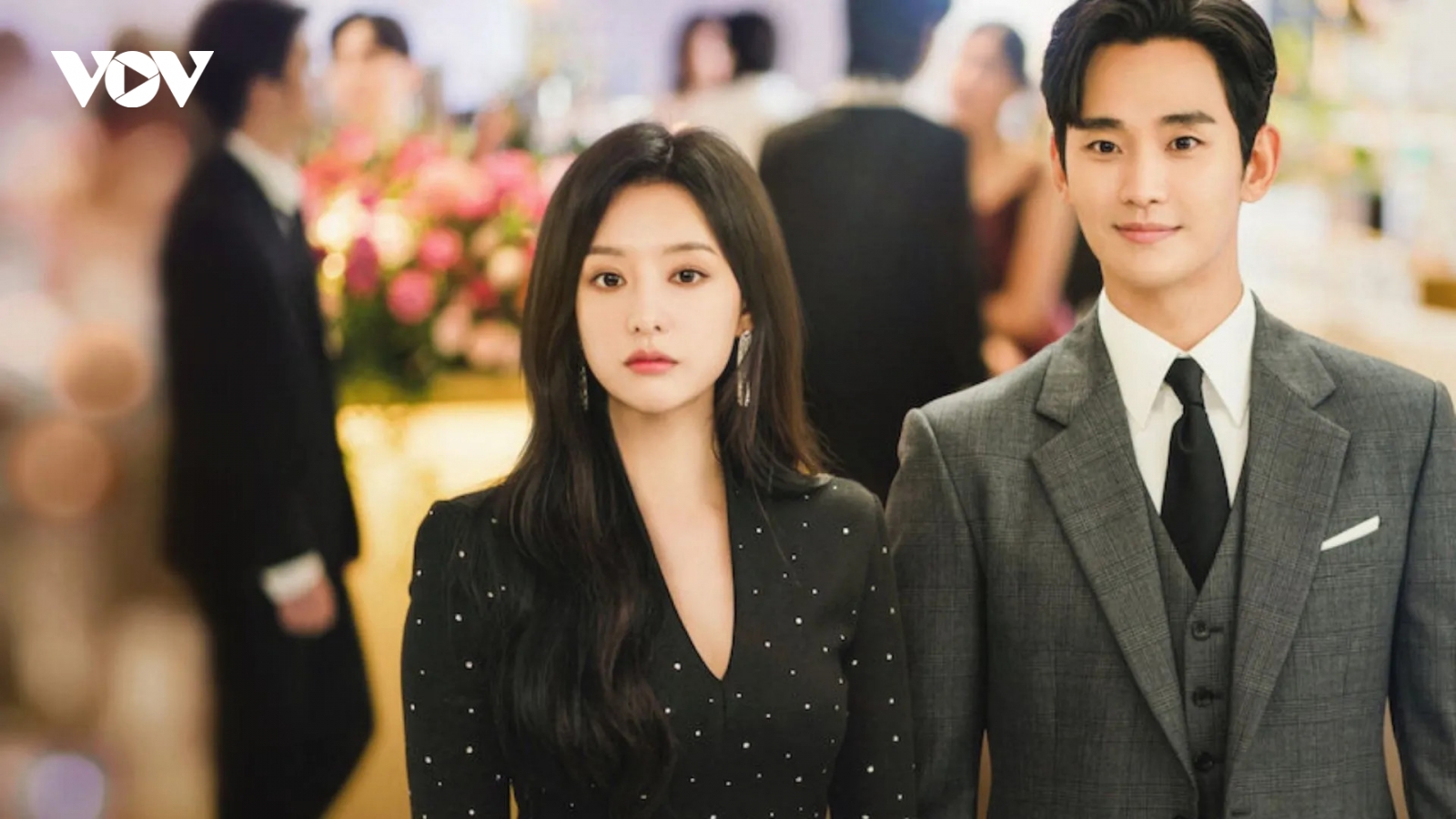 Khối tài sản khổng lồ của nam chính "Nữ hoàng nước mắt" Kim Soo Hyun