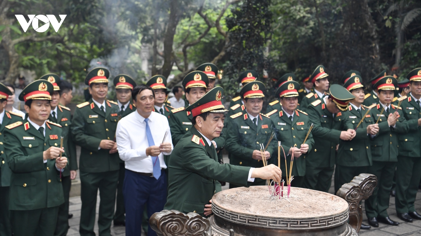 Bộ trưởng Phan Văn Giang dự khánh thành Bức phù điêu Bác Hồ tại Đền Hùng