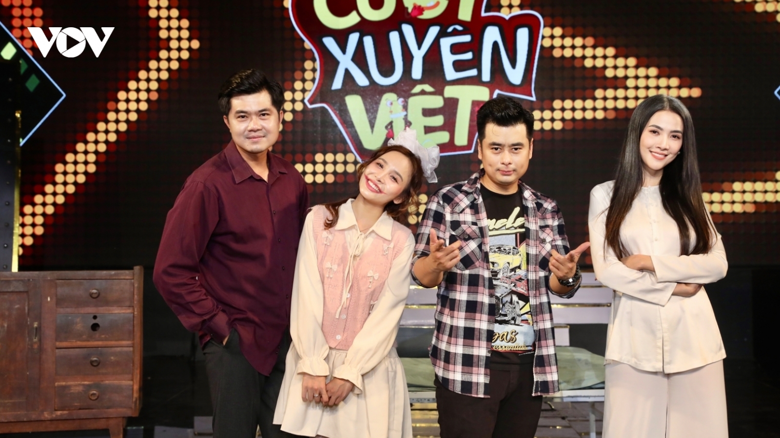 Hoa hậu Phan Thị Mơ được khen “vừa đẹp vừa duyên dáng" khi diễn hài