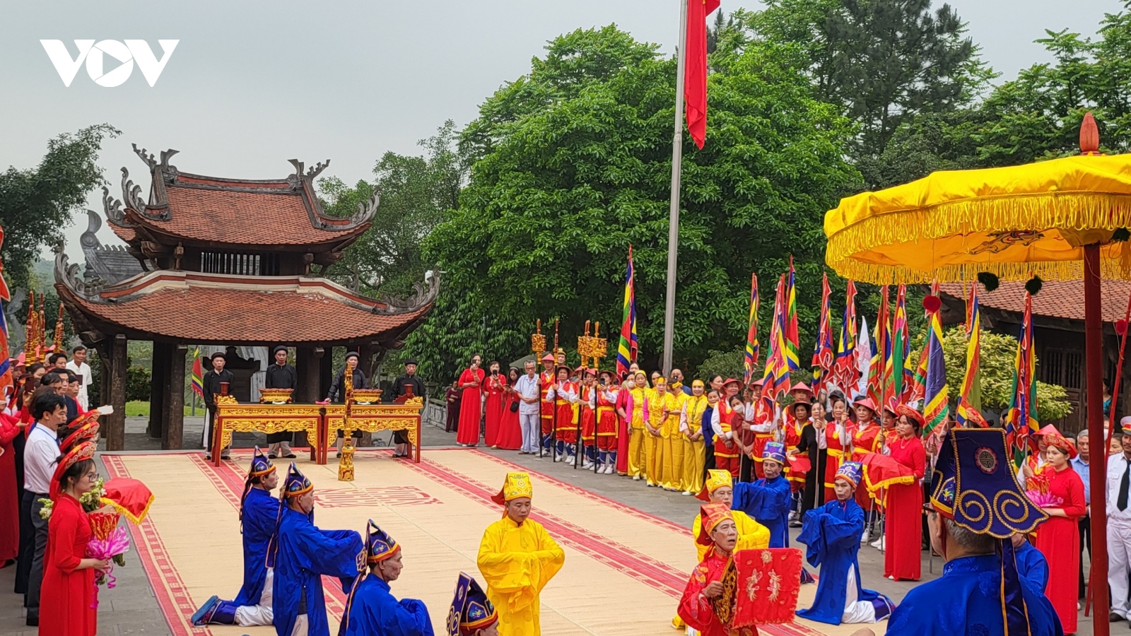 Lễ giỗ Đức Quốc Tổ Lạc Long Quân và dâng hương tưởng niệm Tổ Mẫu Âu Cơ