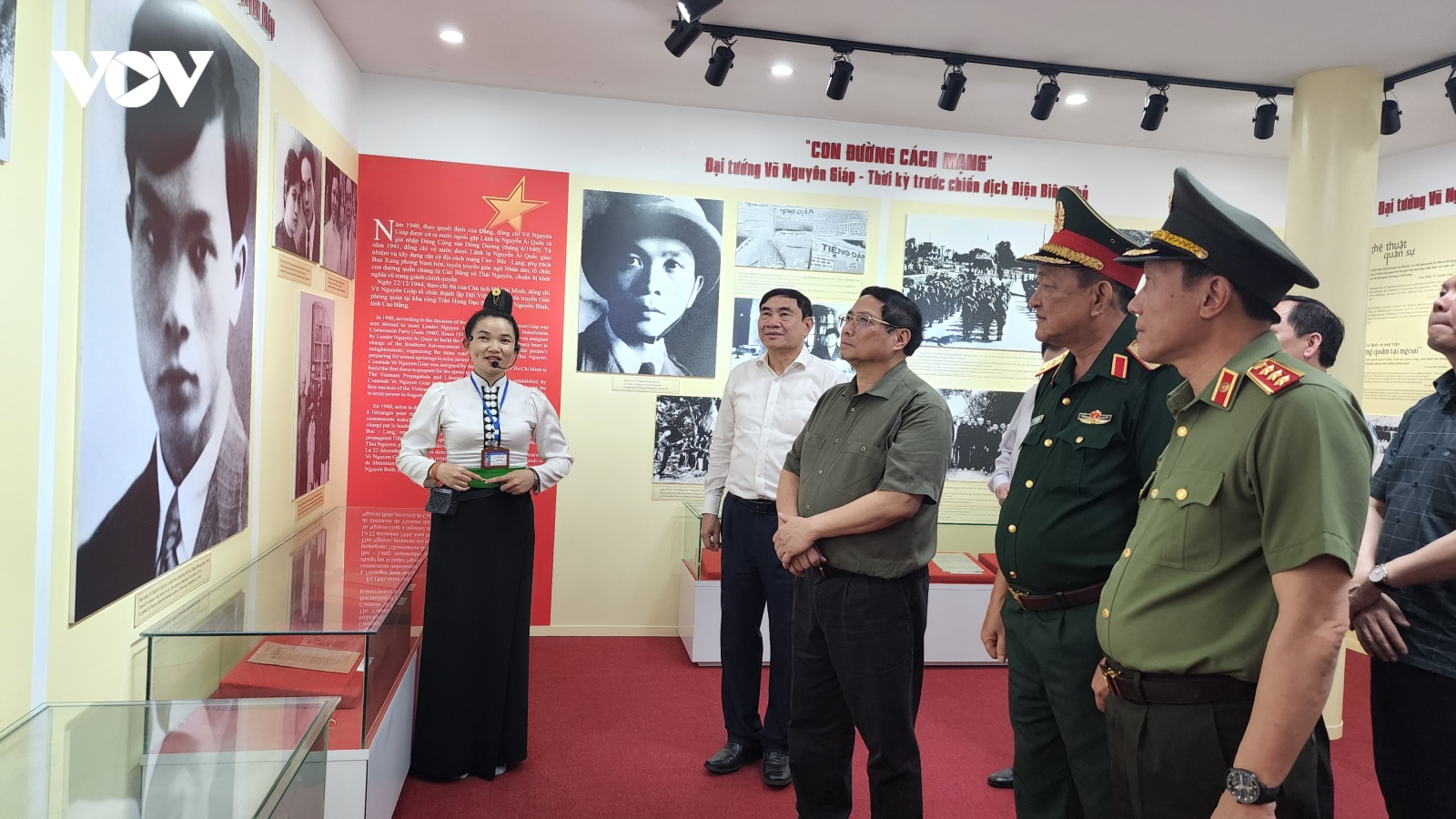 Thủ tướng Phạm Minh Chính dâng hương tưởng niệm Đại tướng Võ Nguyên Giáp