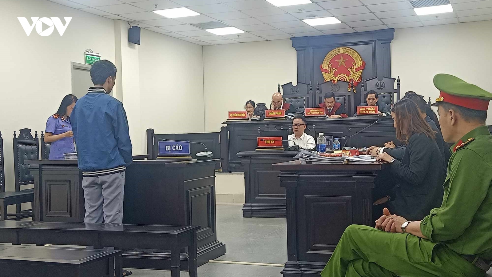 Án chung thân cho tài xế taxi đâm tử vong bảo vệ vì bị khóa bánh ô tô