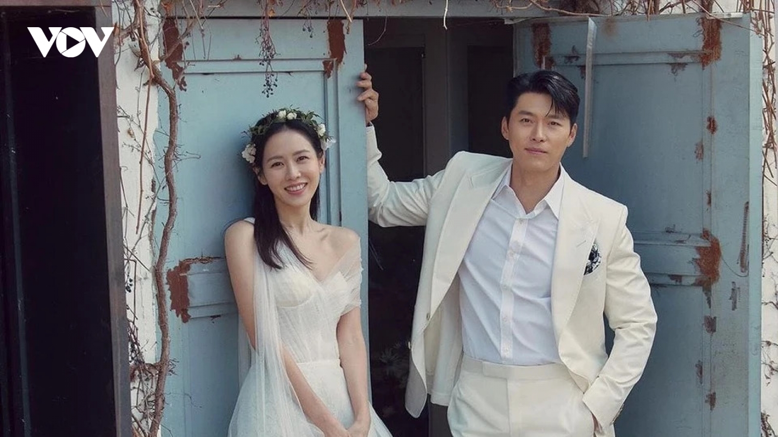 Ảnh cưới chưa từng công bố của Hyun Bin - Son Ye Jin