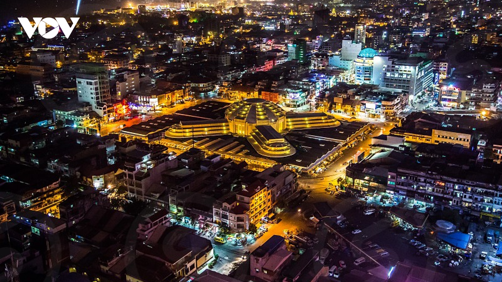 ADB hạ dự báo tăng trưởng kinh tế của Campuchia