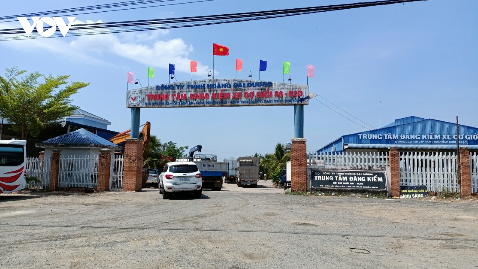 Bắt 2 phó giám đốc trung tâm đăng kiểm ở Bình Thuận