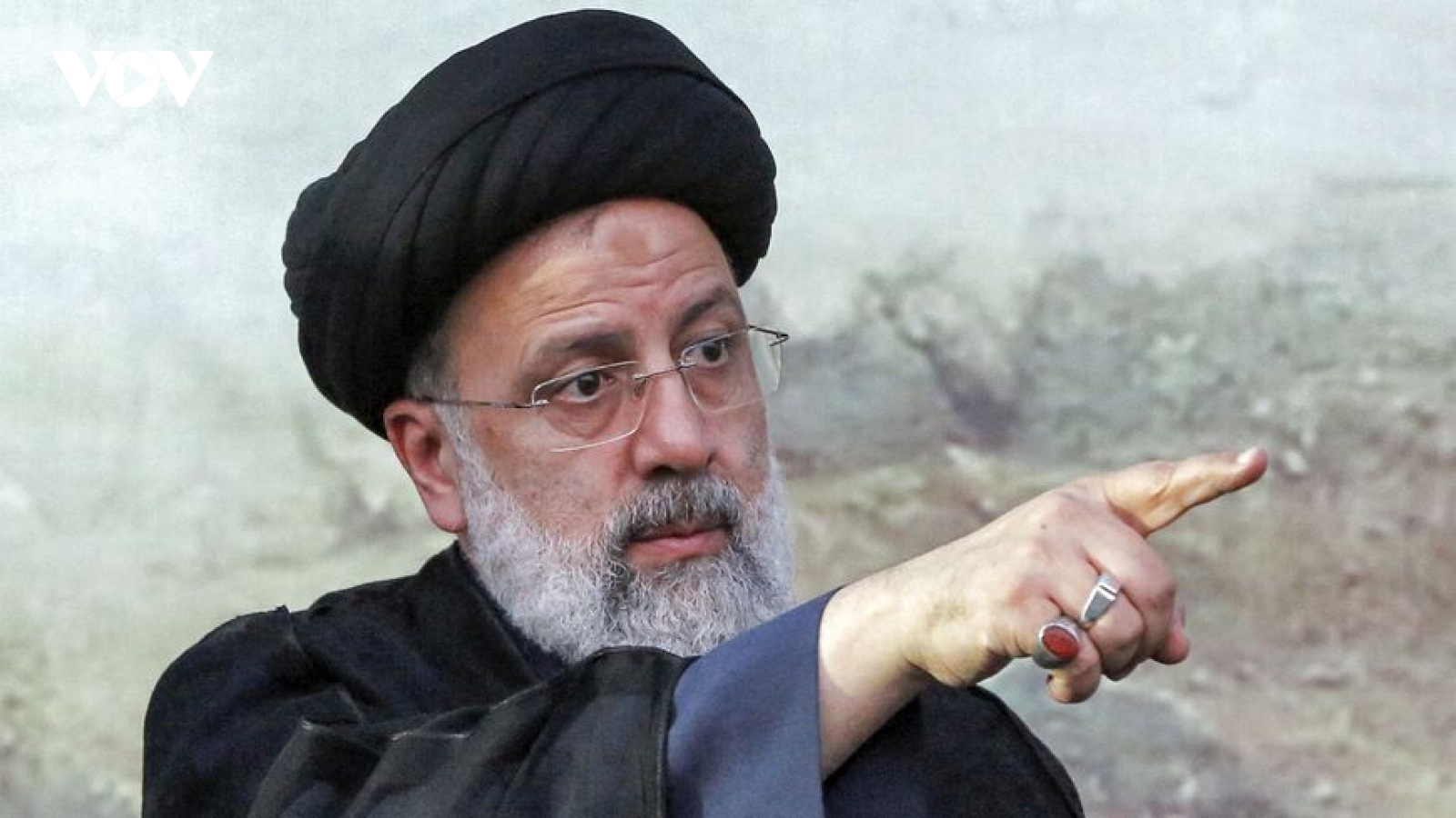 Tổng thống Iran công du nước ngoài ngay sau khi tấn công Israel