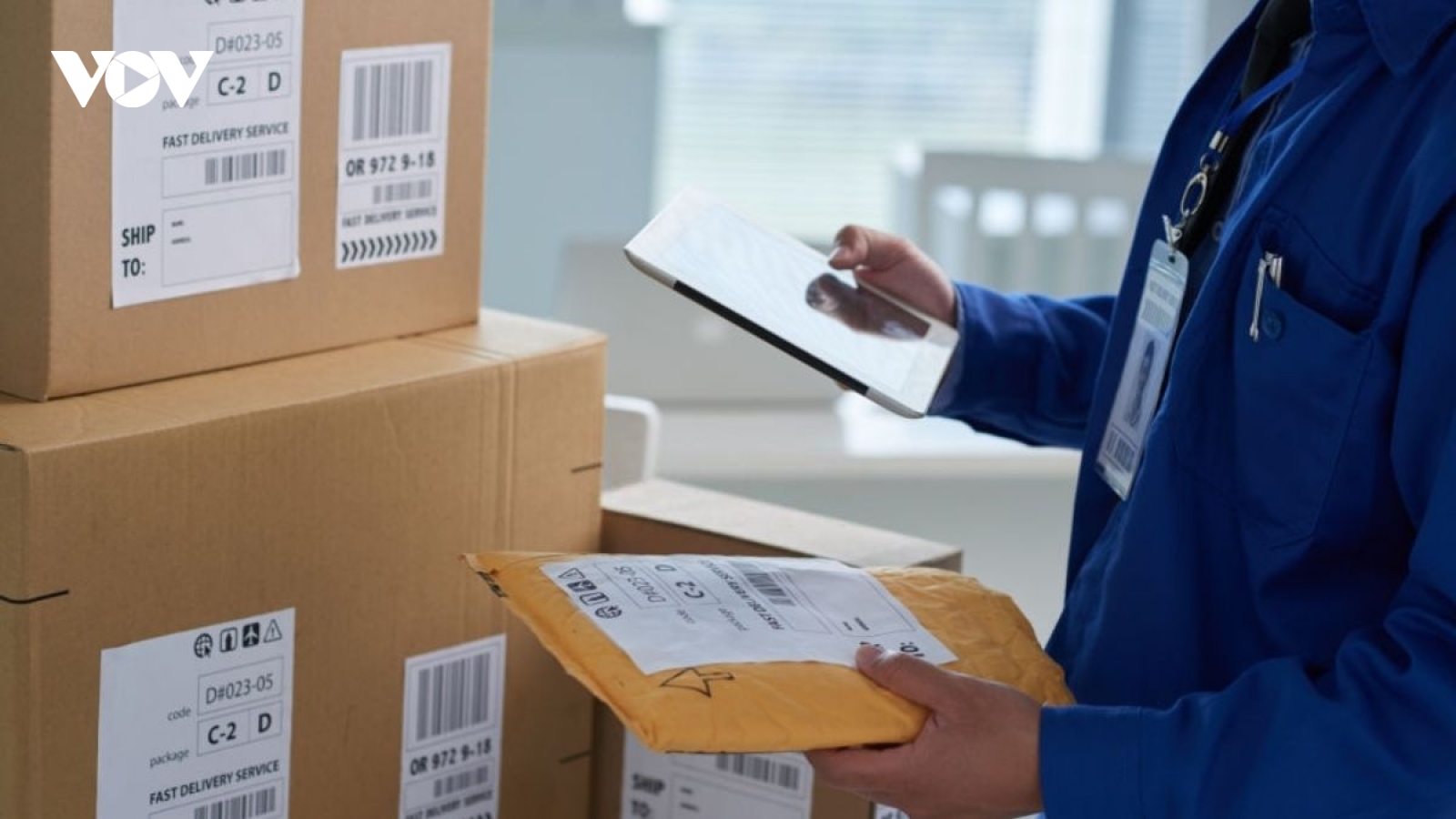 Những đơn vị nào tại Hà Nội chưa hợp tác khi bị thu hồi giấy phép bưu chính?