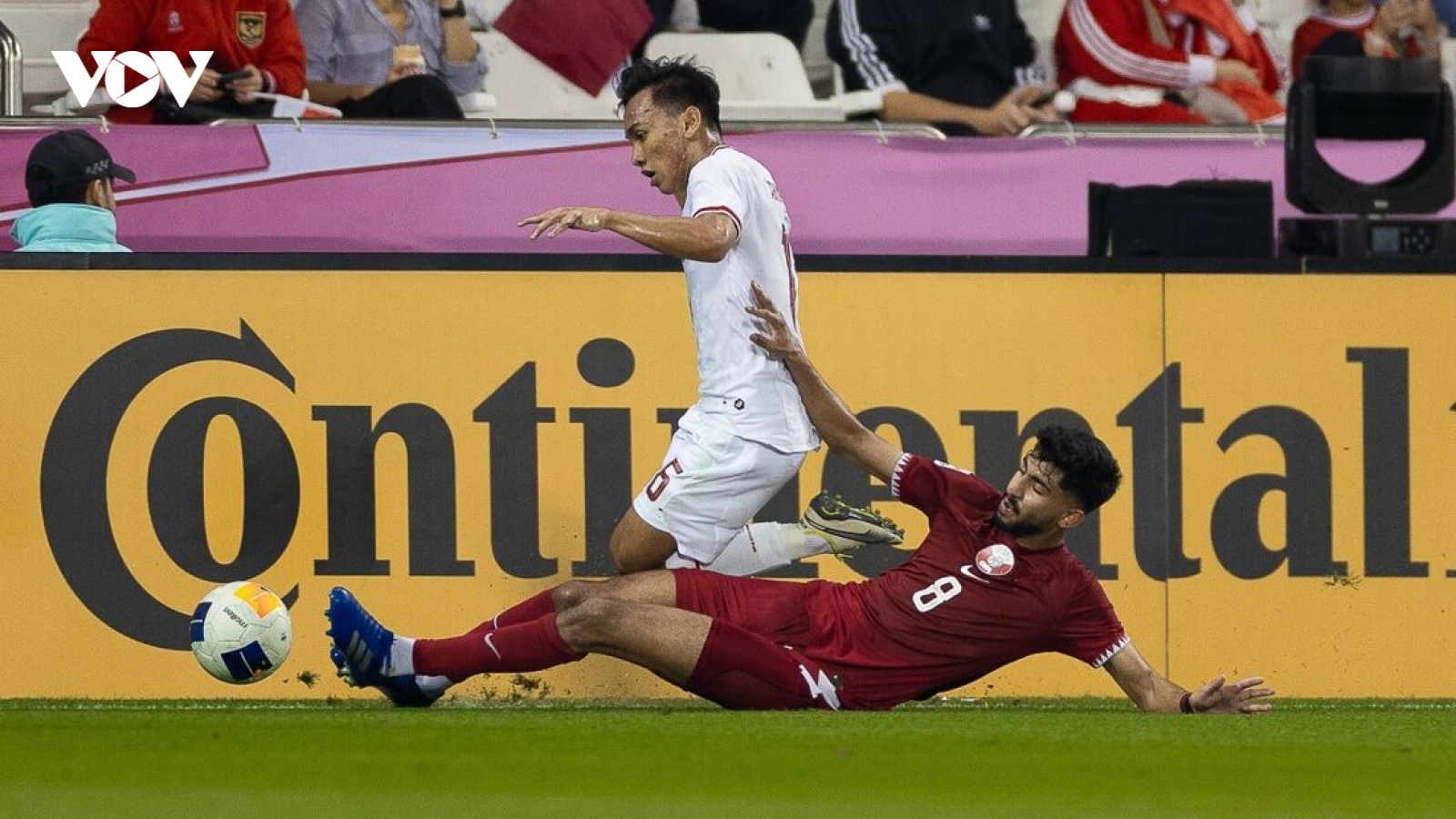 Highlights U23 Qatar - U23 Indonesia: Bước ngoặt thẻ đỏ, chủ nhà hưởng niềm vui