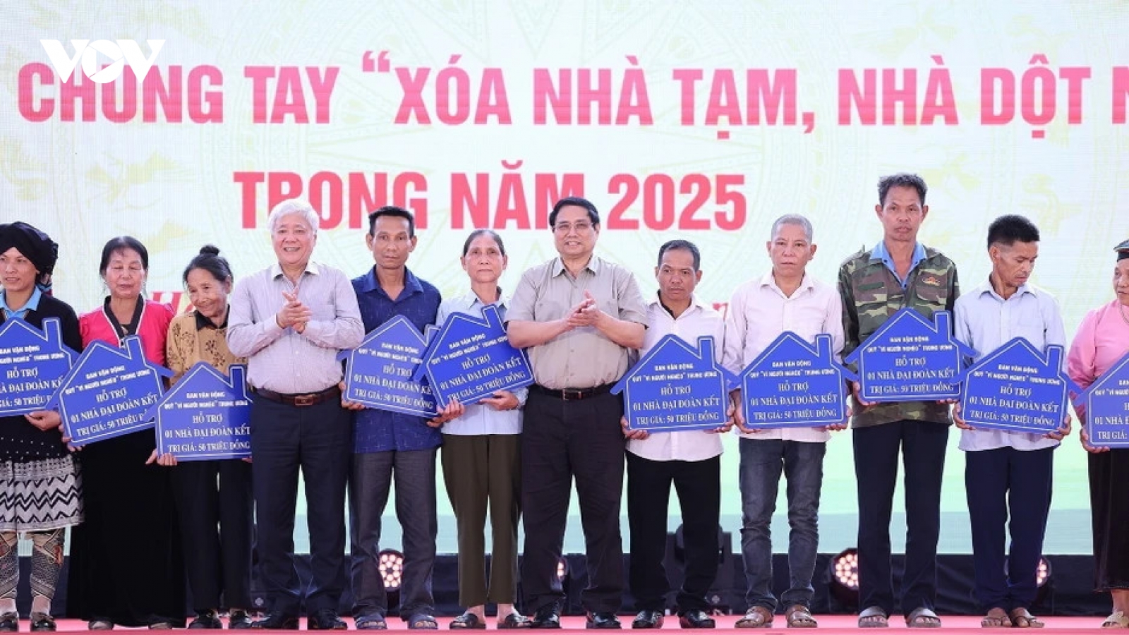 Thủ tướng Phạm Minh Chính phát động phong trào “Xóa nhà tạm, nhà dột nát”